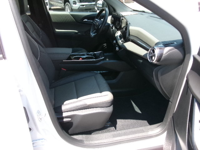 Used 2026 Chevrolet Equinox LT w/ Convenience Package II FWD image 11