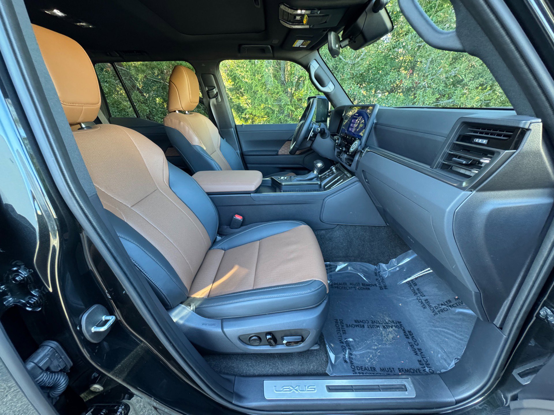 Used 2024 Lexus GX 550 image 49