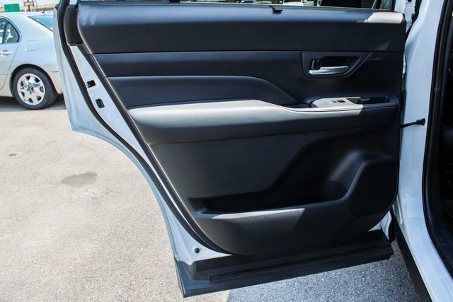 Used 2025 Toyota Grand Highlander AWD image 39