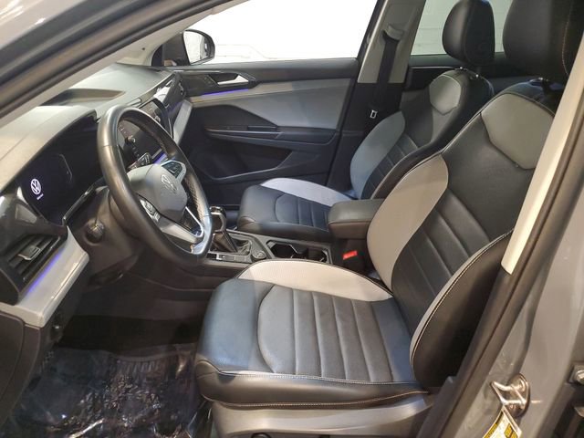 Used 2022 Volkswagen Taos SEL w/ Panoramic Sunroof Package AWD/4WD image 10