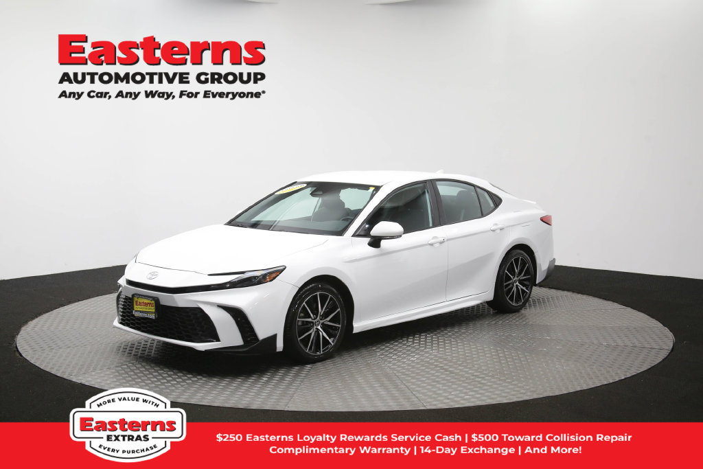 Used 2025 Toyota Camry SE FWD image 55