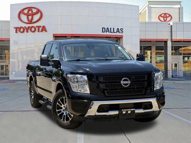 Used 2024 Nissan Titan SV w/ SV Convenience Package RWD image 1