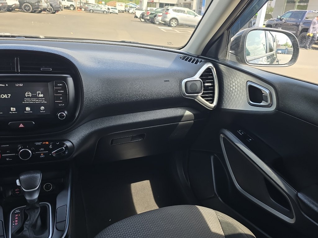 Used 2021 Kia Soul LX FWD image 21