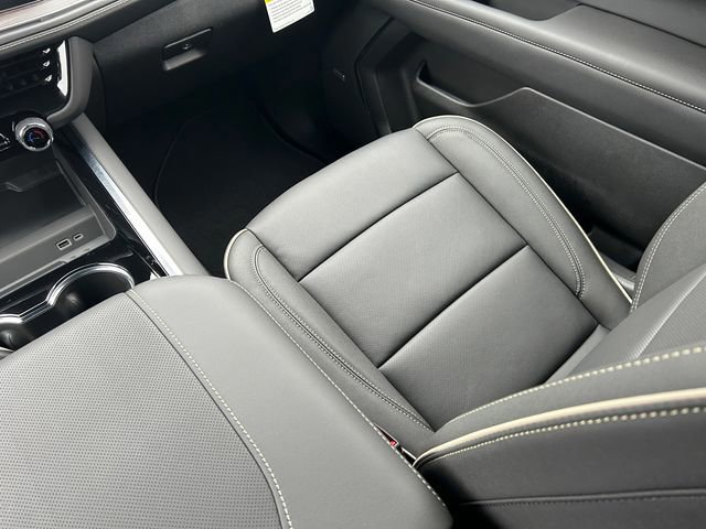 New 2026 Chevrolet Suburban Premier image 15