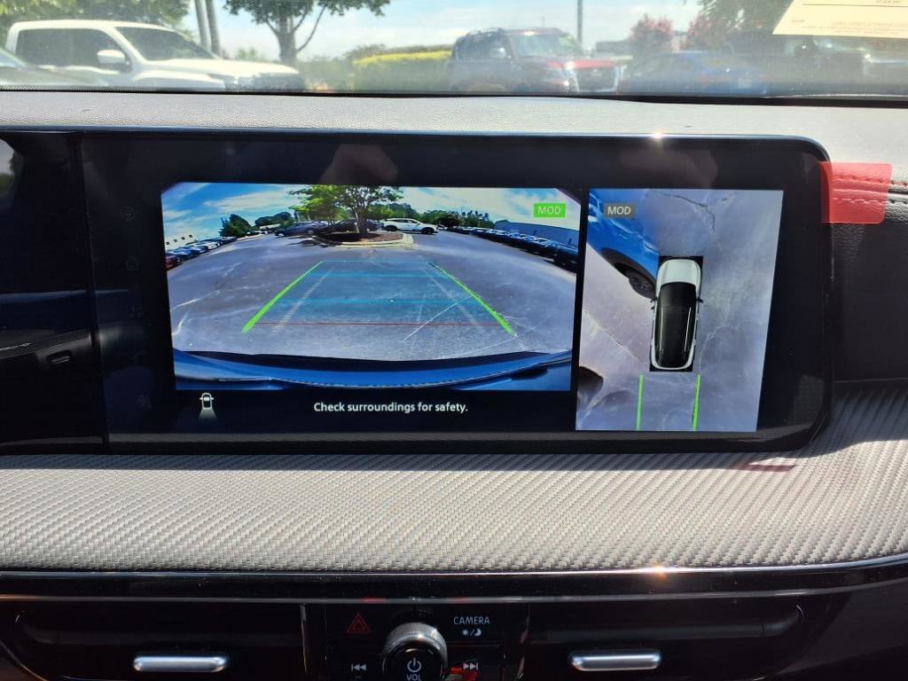New 2025 Nissan Kicks SR AWD/4WD image 9