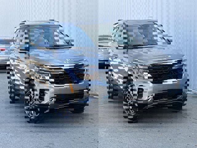 Used 2024 Kia Seltos S image 2