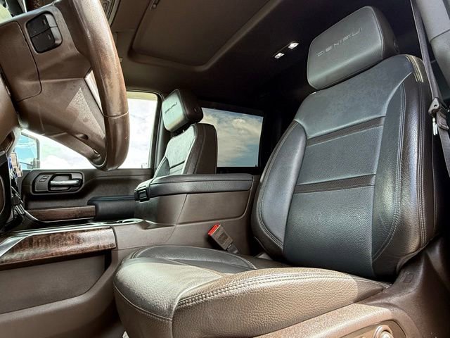 Used 2020 GMC Sierra 3500 Denali w/ Denali Ultimate Package image 16