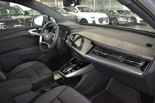 Used 2024 Audi Q4 e-tron Premium Plus AWD/4WD image 28