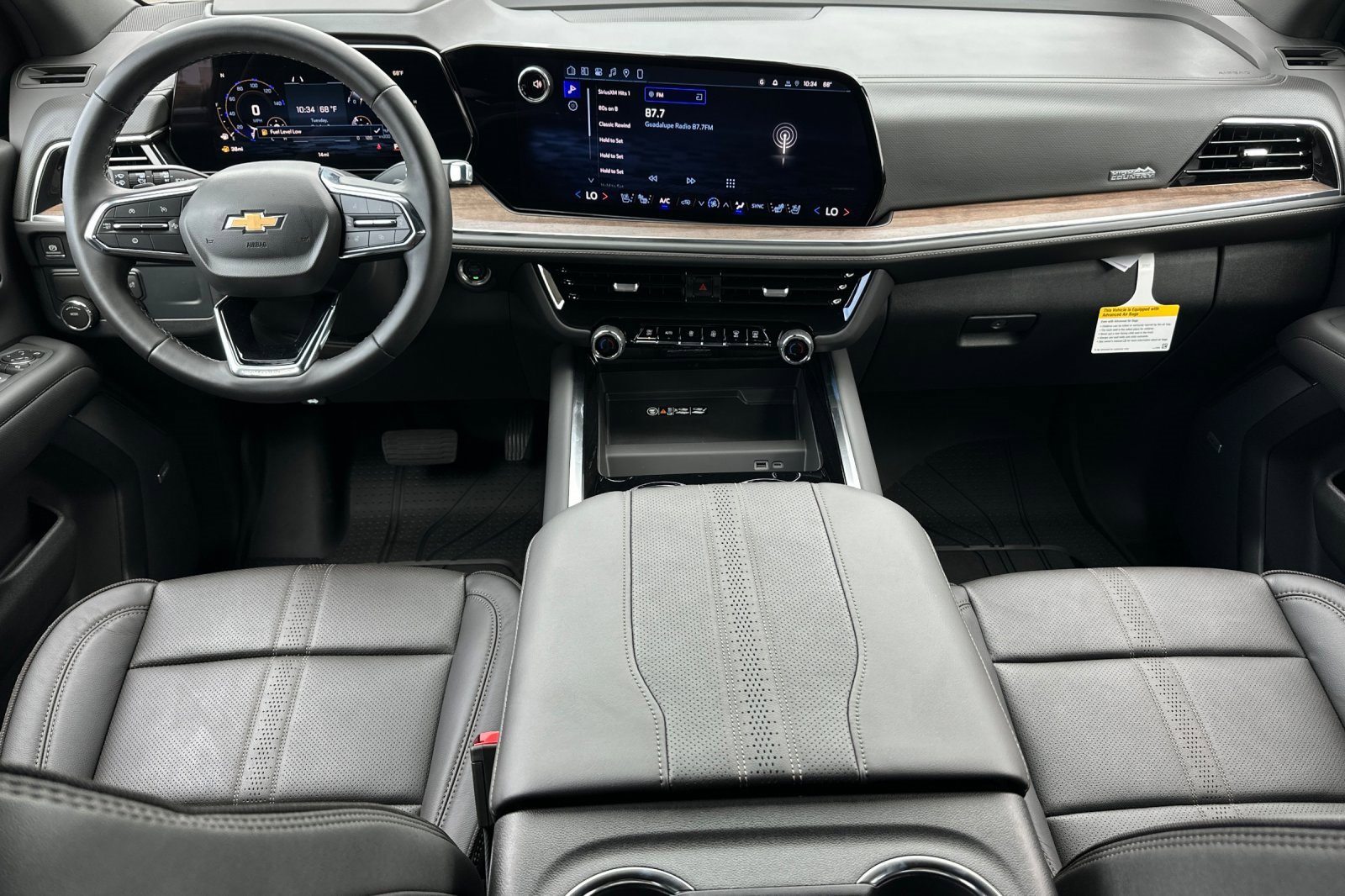 New 2026 Chevrolet Suburban High Country w/ LPO, Illumination Package image 13