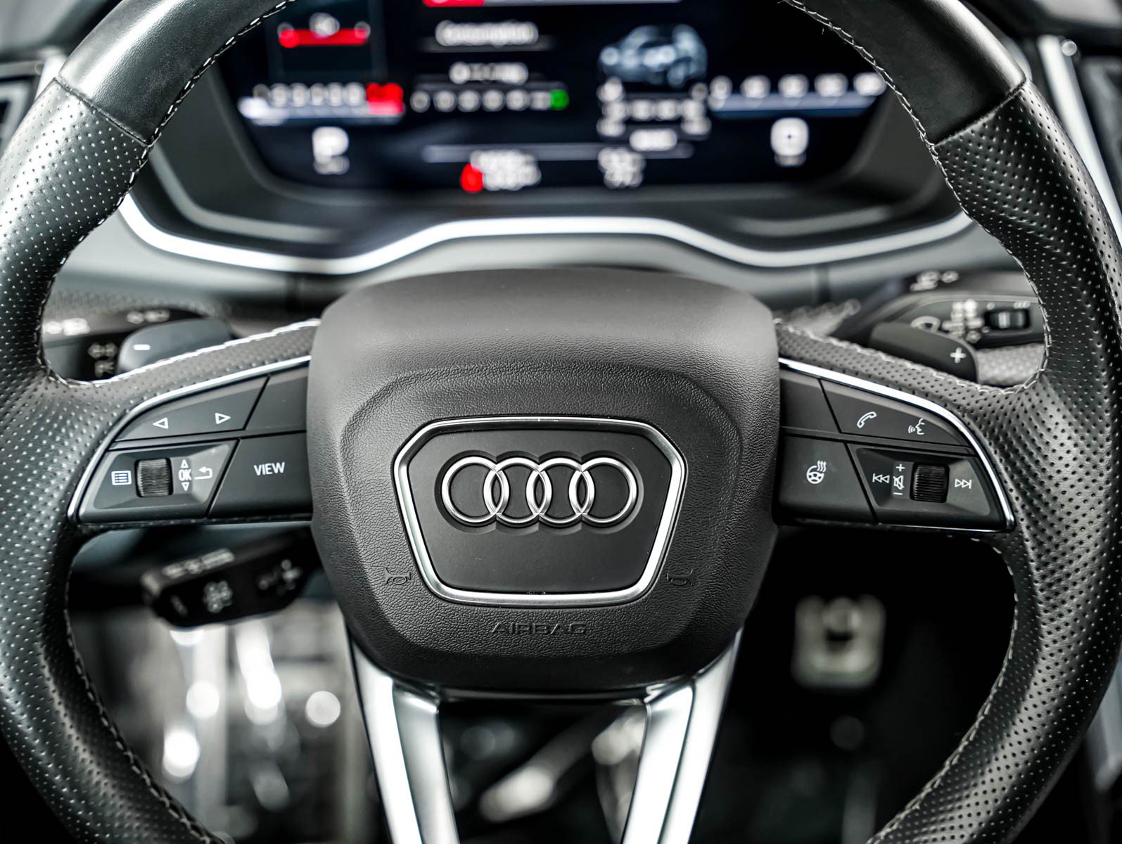Certified 2024 Audi SQ5 Premium Plus w/ Premium Plus Package AWD/4WD image 12