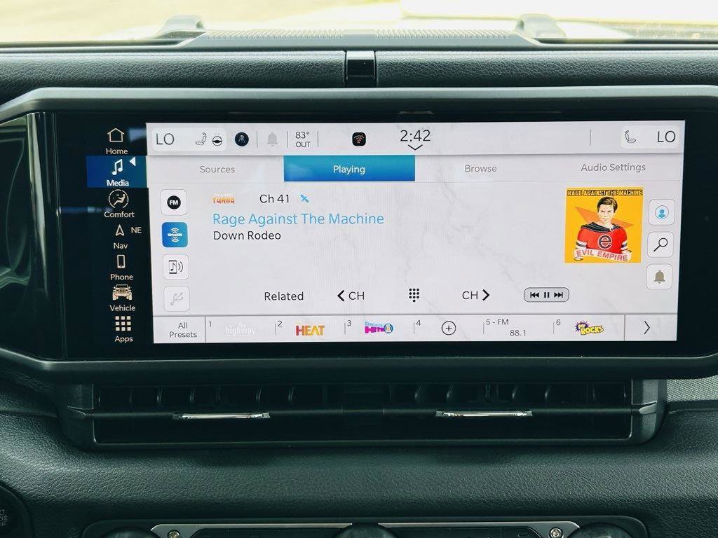 New 2025 Jeep Gladiator Sport image 20