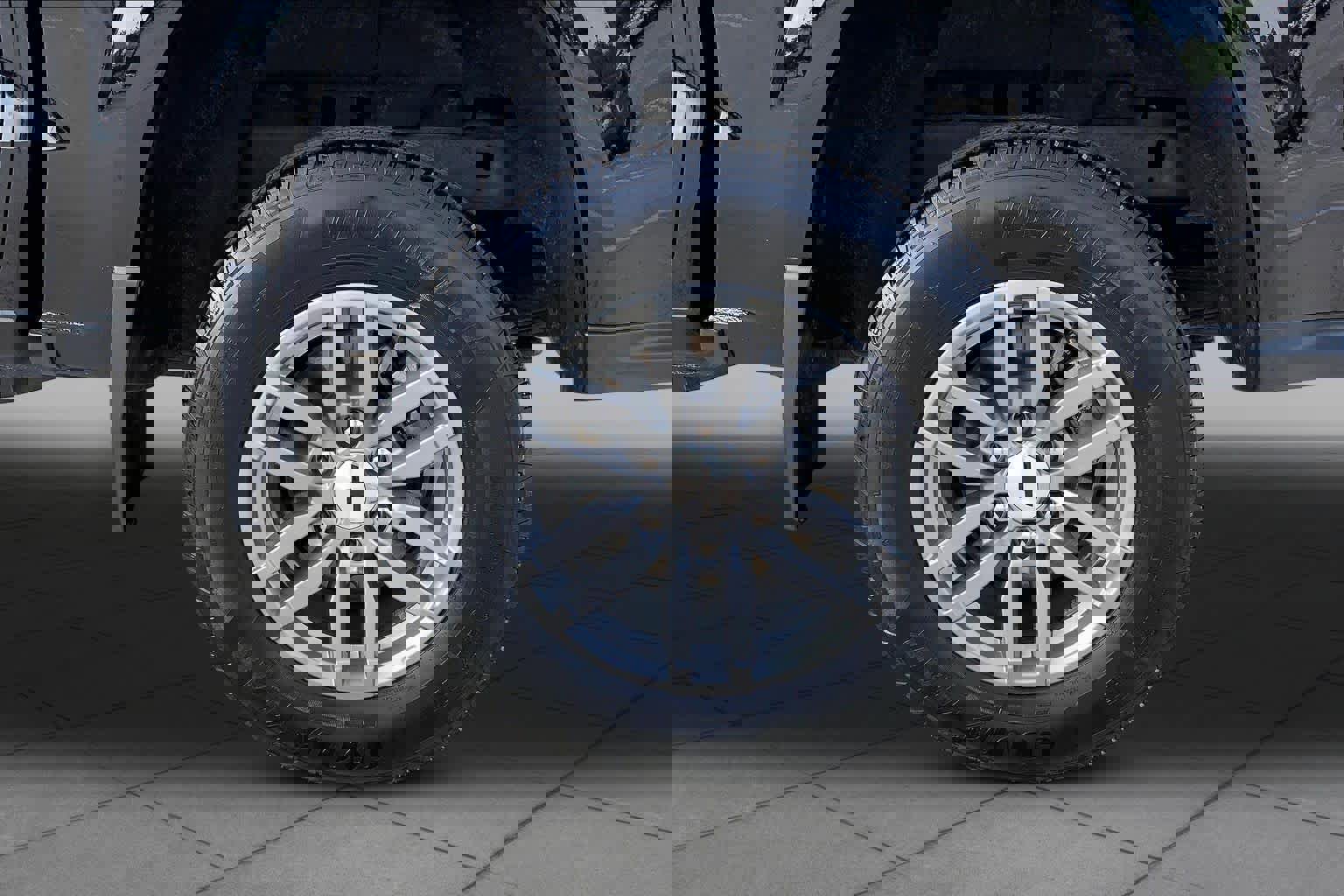 Used 2024 Chevrolet Colorado LT w/ LT Convenience Package image 11