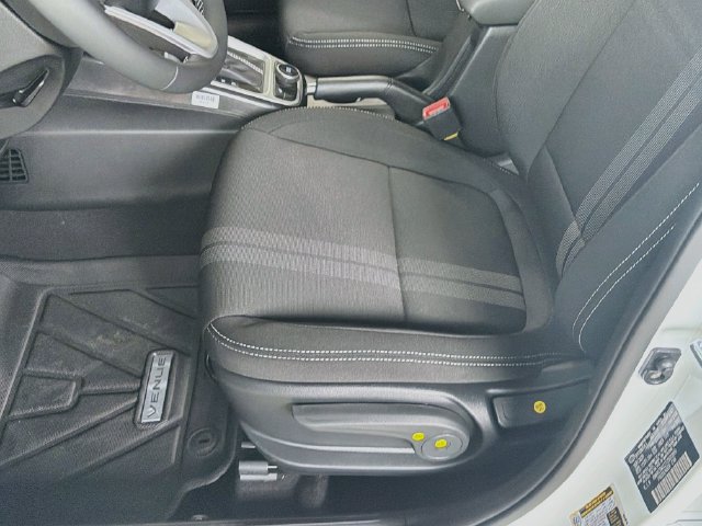 New 2026 Hyundai Venue SEL FWD image 19