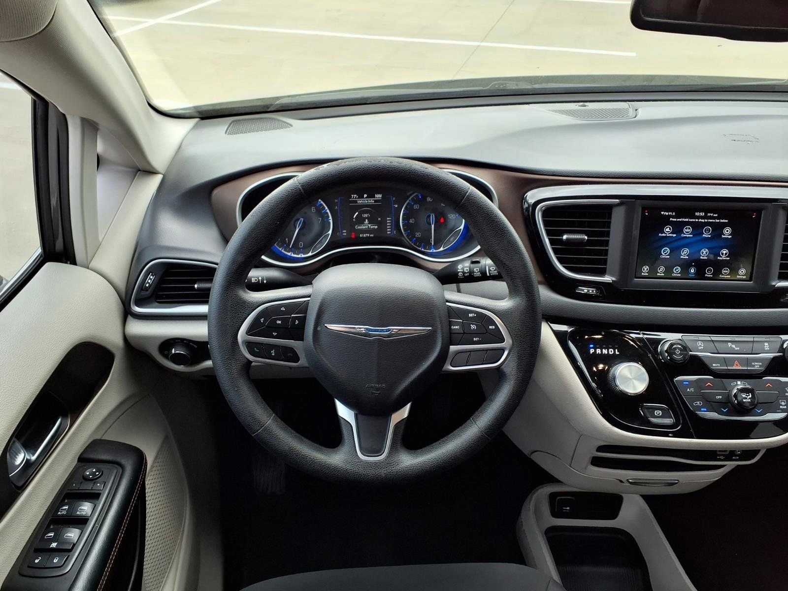 Used 2019 Chrysler Pacifica LX image 16