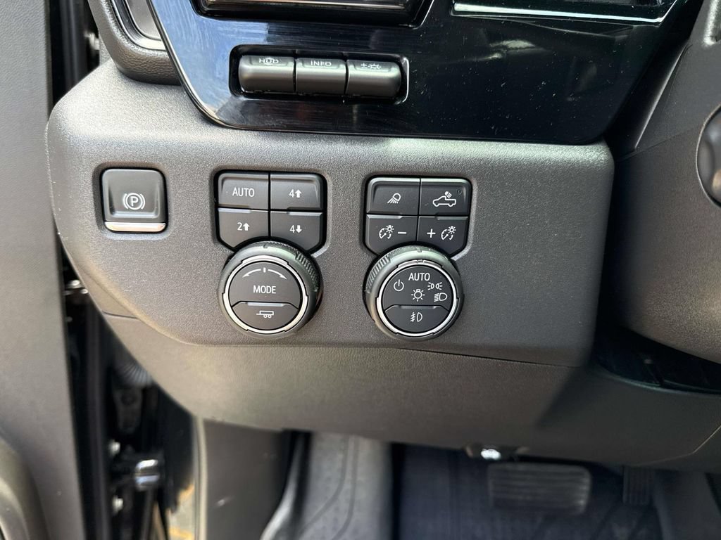 Used 2025 Chevrolet Silverado 1500 ZR2 w/ Technology Package AWD/4WD image 22