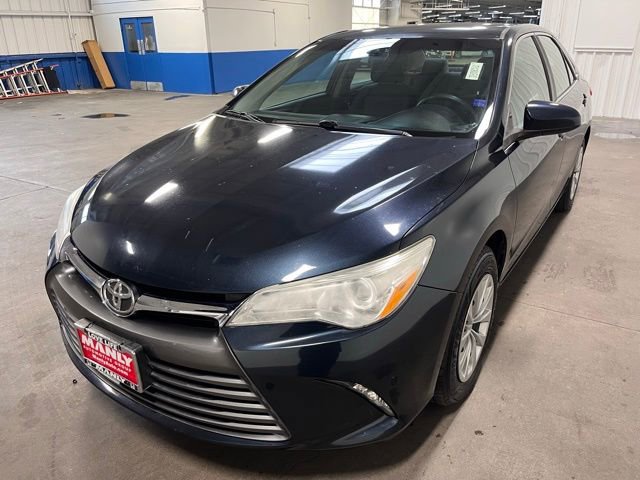 Used 2017 Toyota Camry LE image 7