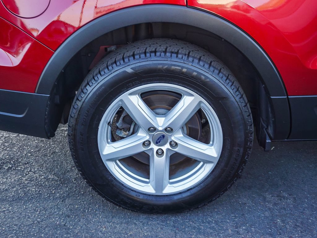 Used 2018 Ford Explorer XLT FWD image 9