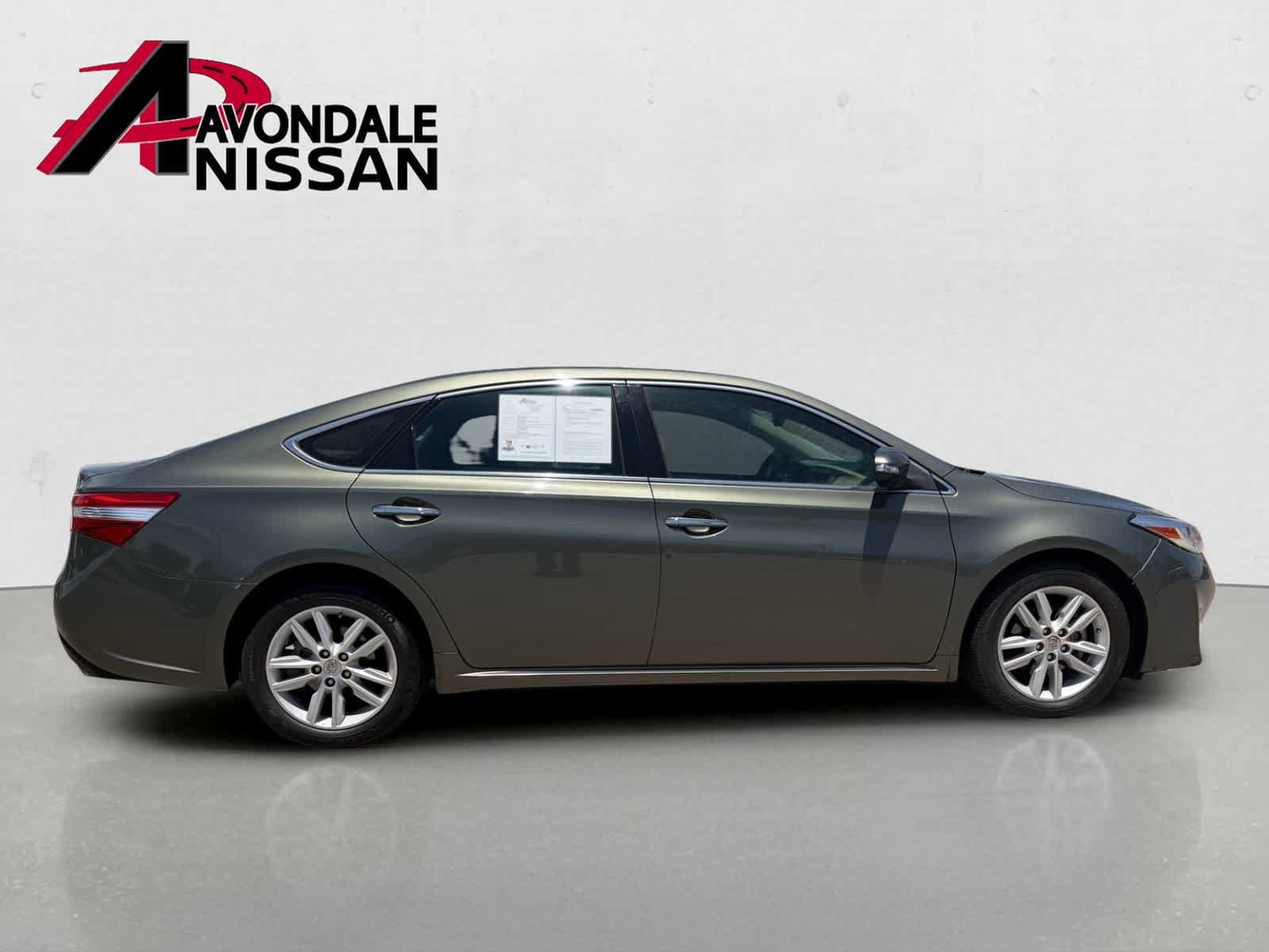 Used 2013 Toyota Avalon XLE Premium FWD image 7
