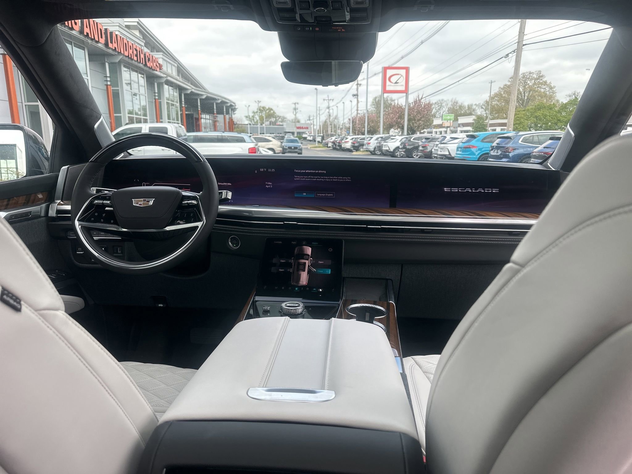 Used 2026 Cadillac Escalade Platinum Sport w/ LPO, ONYX Package image 33