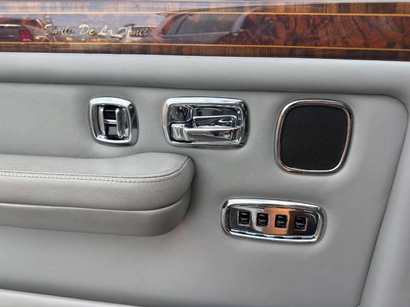 Used 1997 Rolls-Royce Silver Dawn image 18