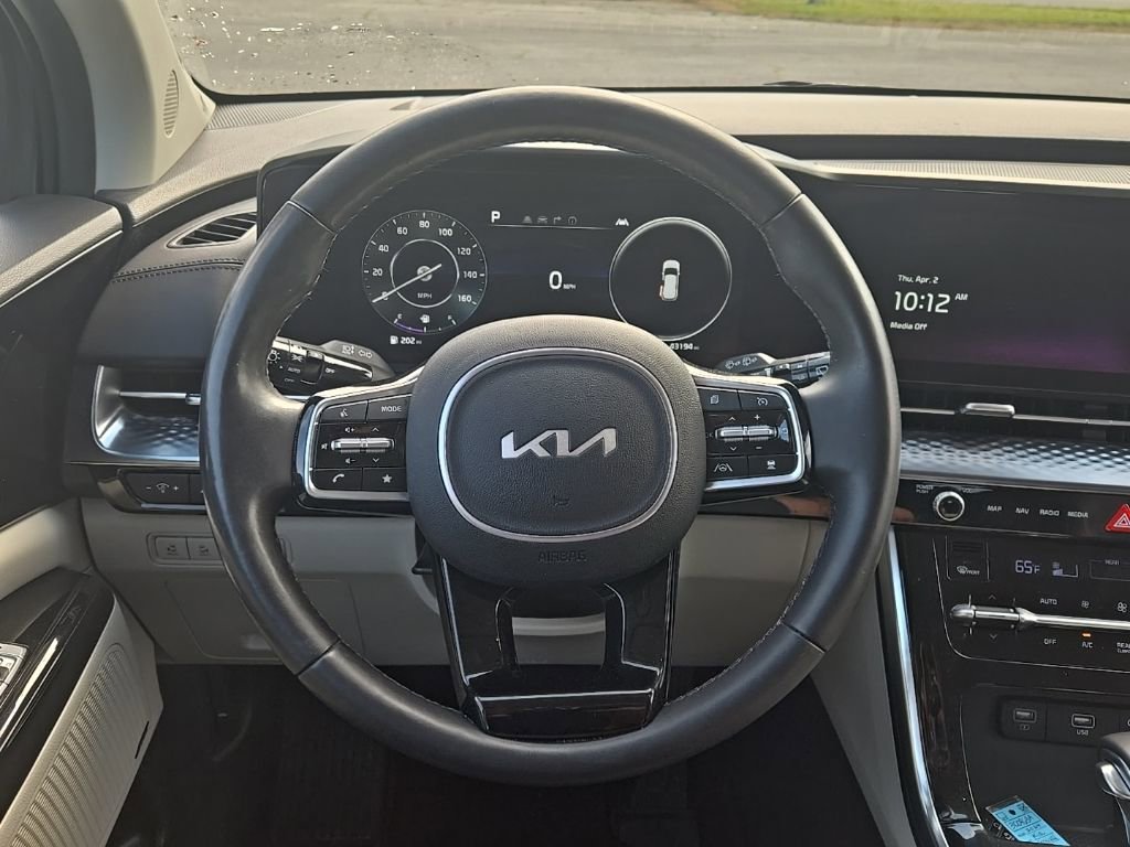 Used 2024 Kia Carnival SX Prestige image 4