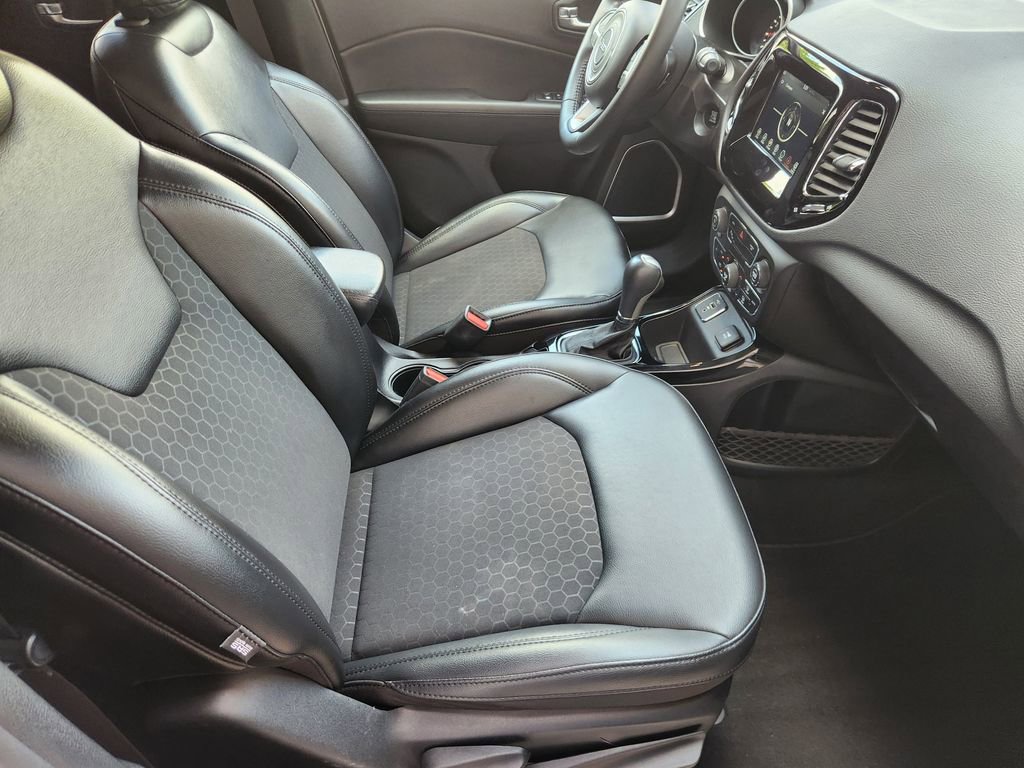 Used 2019 Jeep Compass Altitude image 14