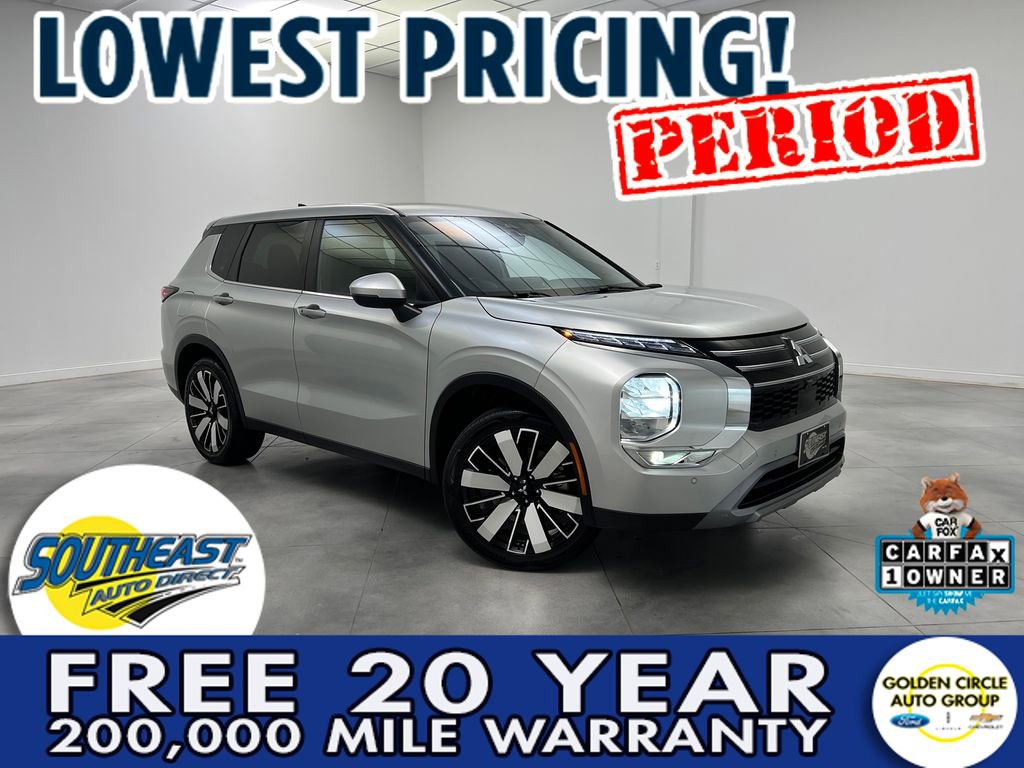 Used 2025 Mitsubishi Outlander SE image 1
