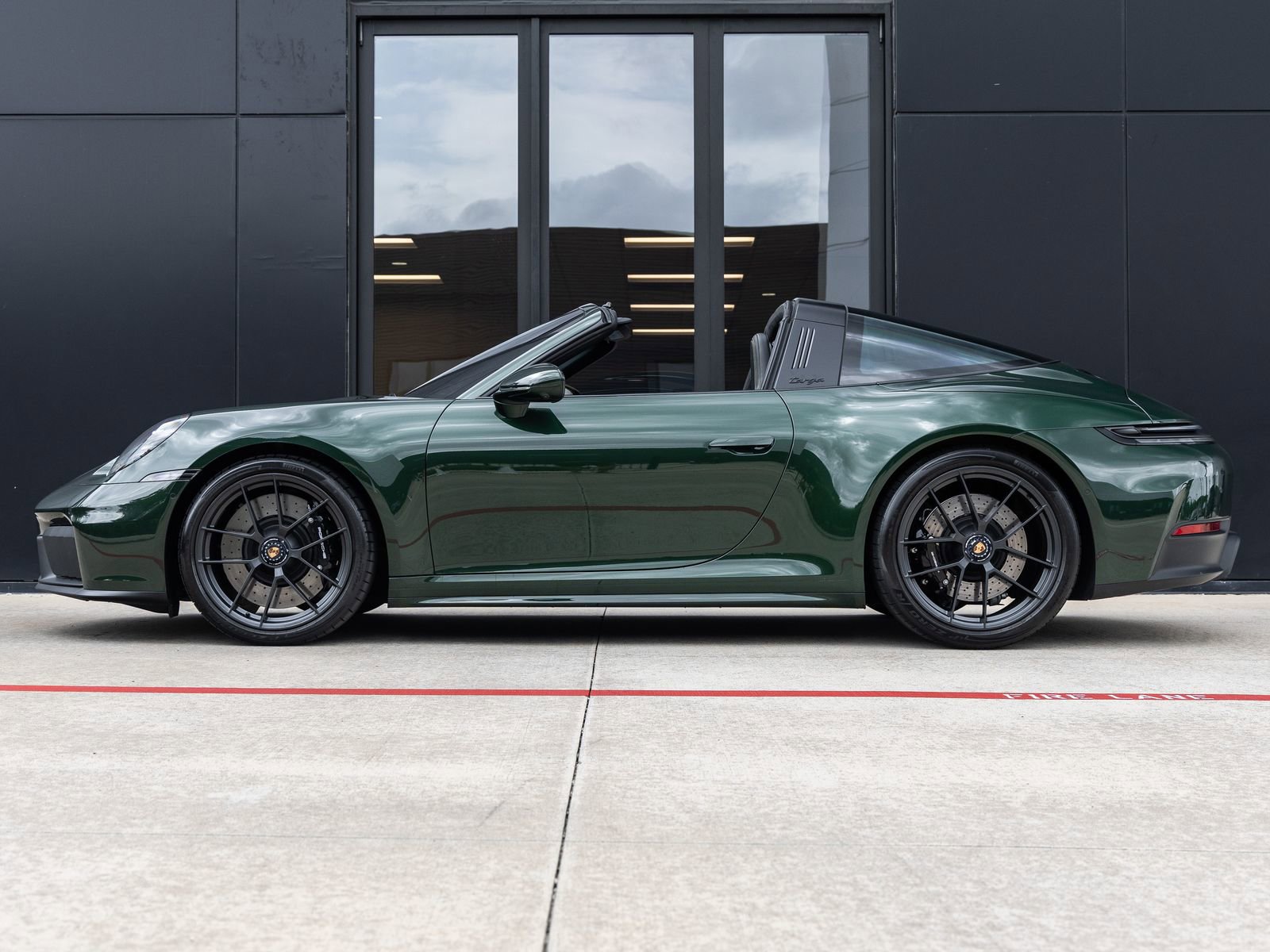 Used 2026 Porsche 911 Targa 4 GTS AWD/4WD image 2
