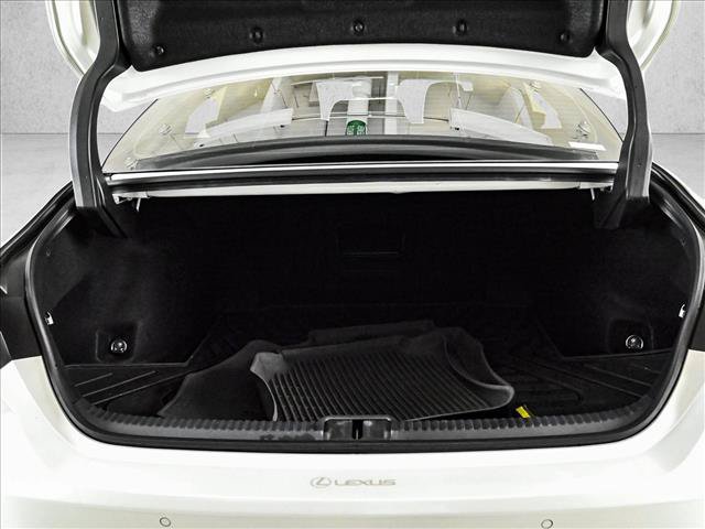 Used 2024 Lexus ES 300h Ultra Luxury w/ Accessory Package (Z1) FWD image 6