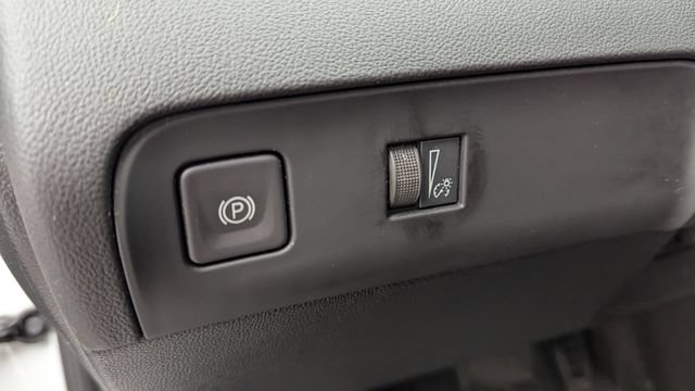 Certified 2024 Buick Enclave Essence FWD image 24