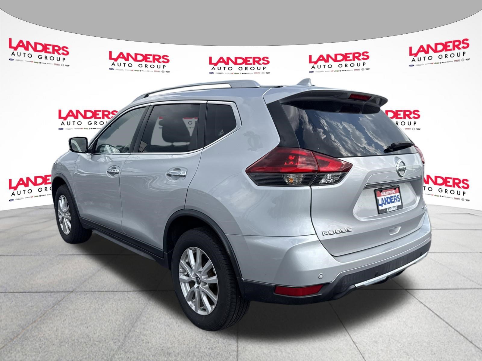 Used 2020 Nissan Rogue SV AWD/4WD image 5