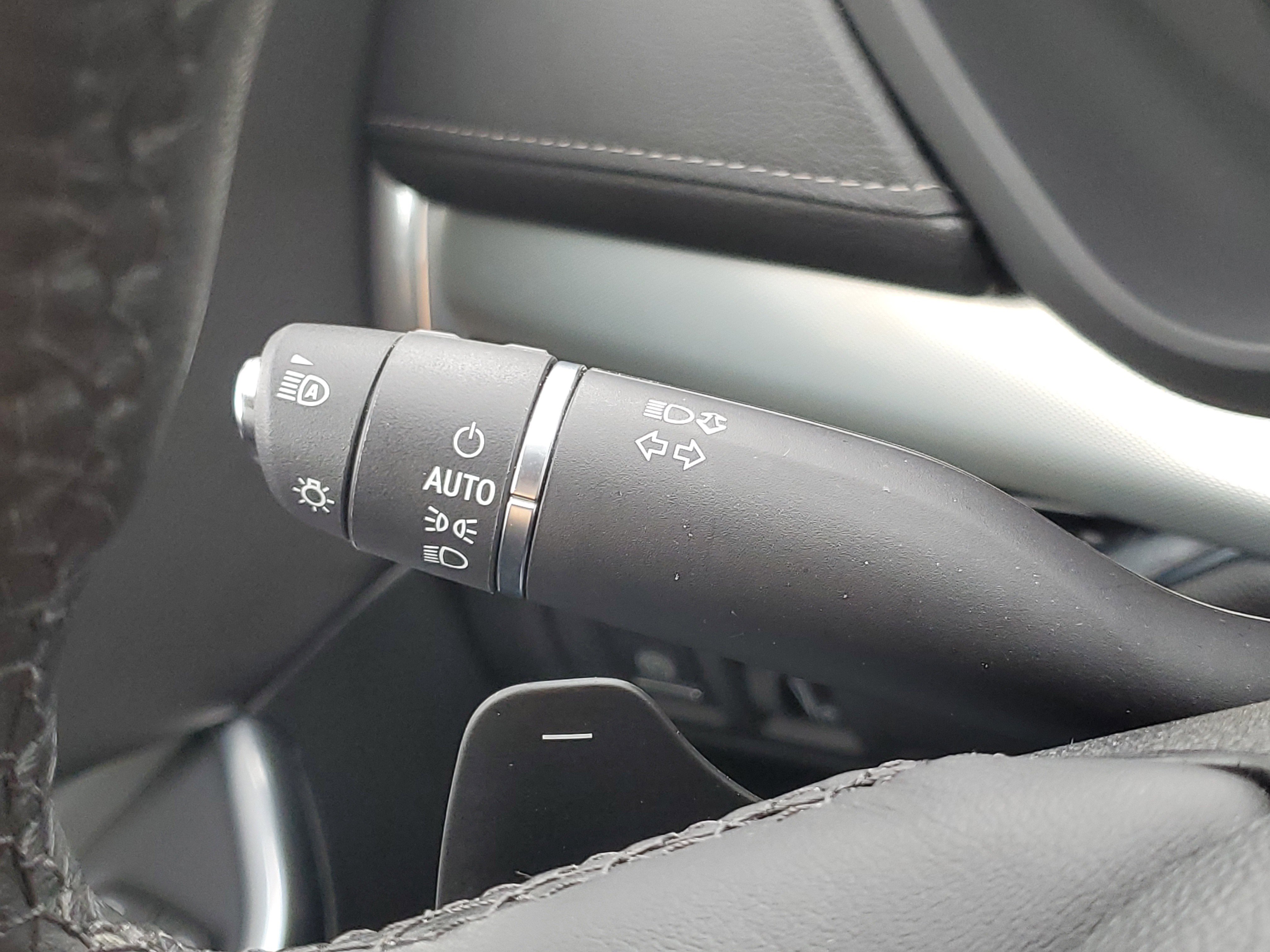 Used 2020 Cadillac XT4 Premium Luxury w/ Enhanced Visibility Package image 14