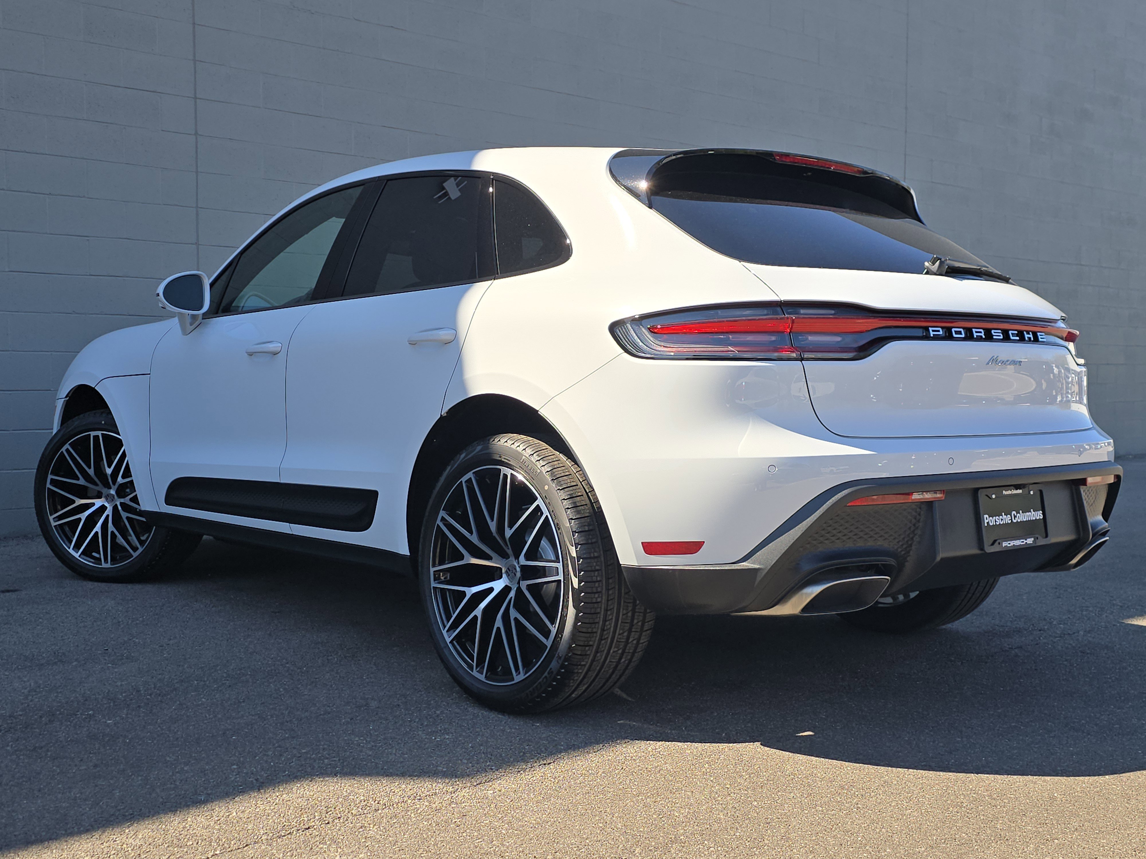 New 2026 Porsche Macan image 3