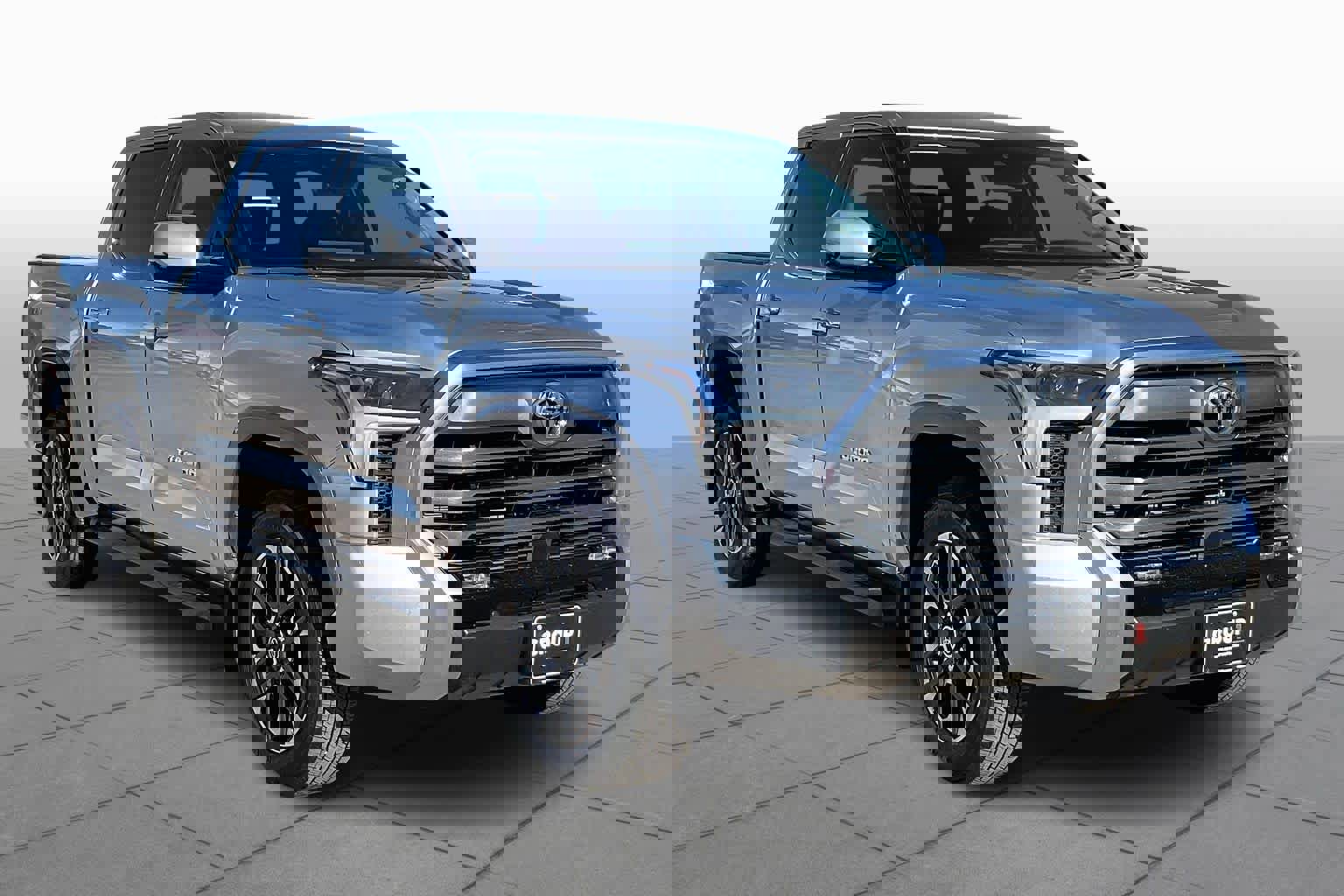 Used 2024 Toyota Tundra Limited image 2