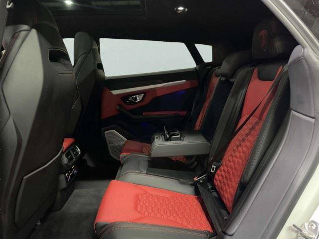 Used 2019 Lamborghini Urus AWD/4WD image 54