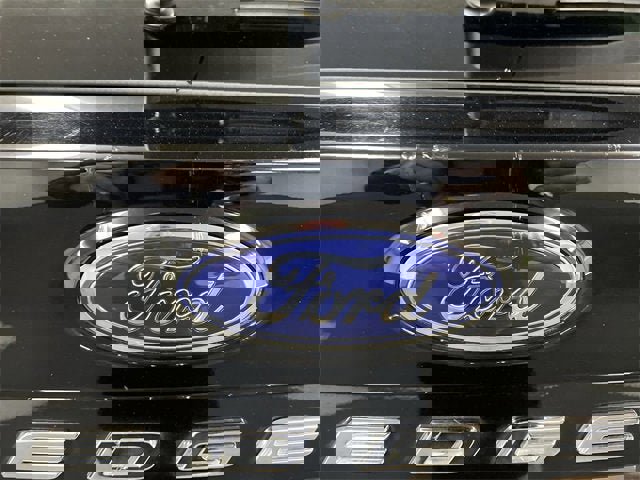 Used 2024 Ford Edge Titanium image 30