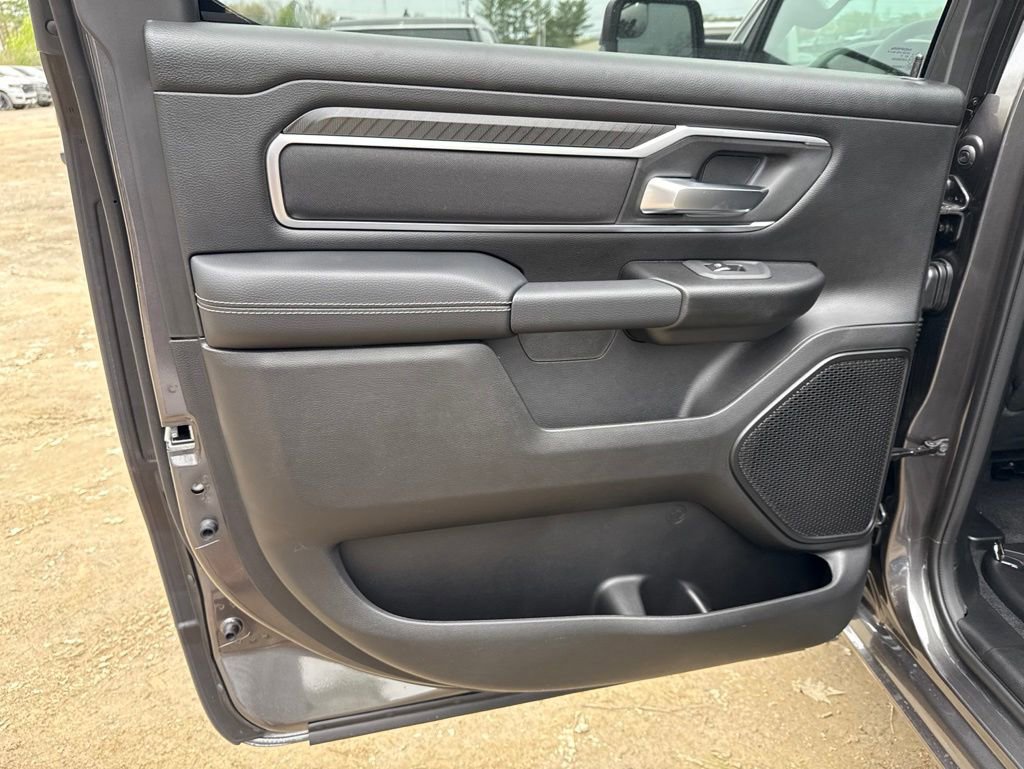 New 2026 RAM 1500 4x4 Crew Cab image 25