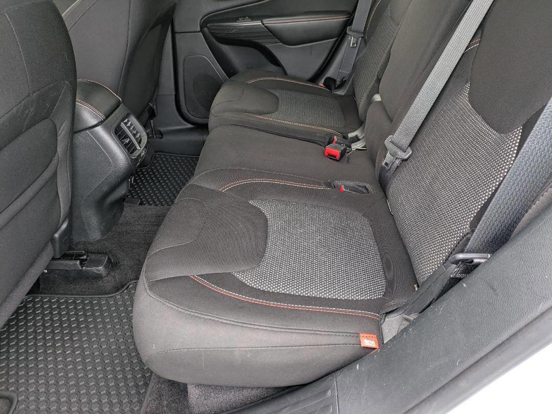 Used 2016 Jeep Cherokee 75th Anniversary image 15