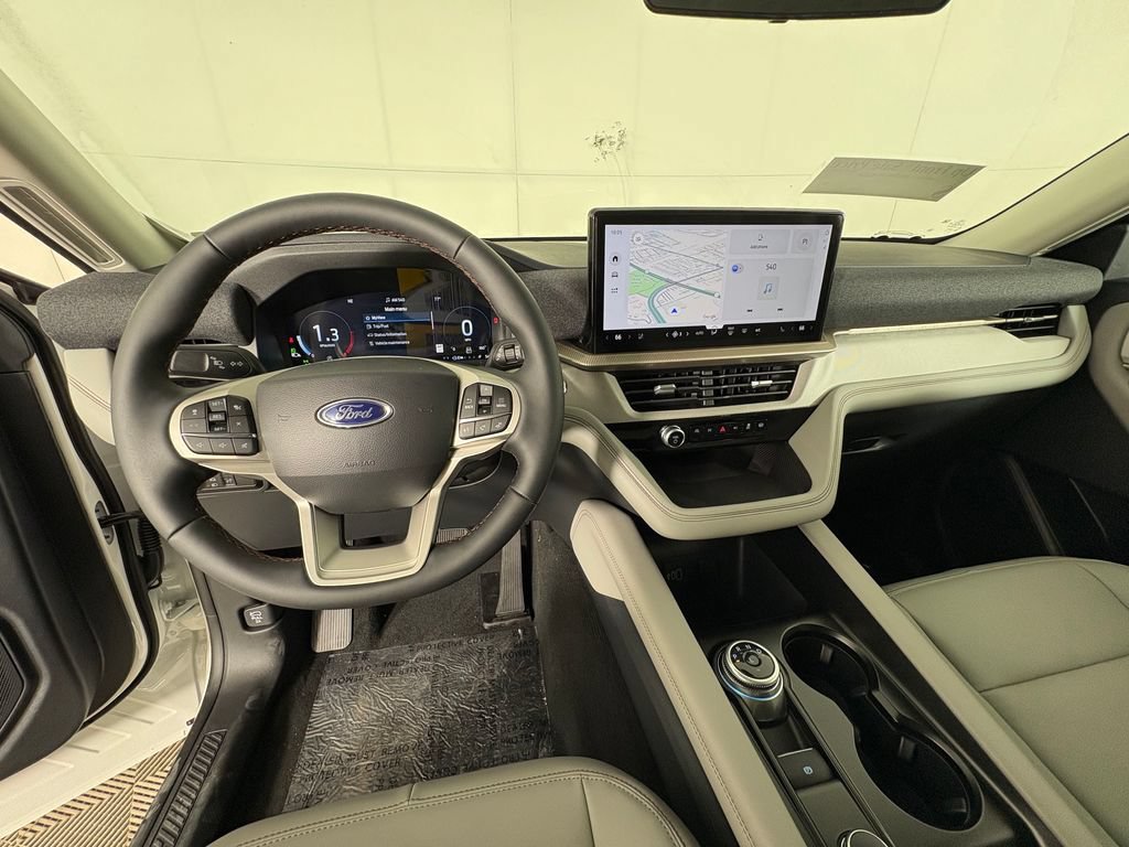 New 2026 Ford Explorer Active w/ Active Comfort Package RWD image 7