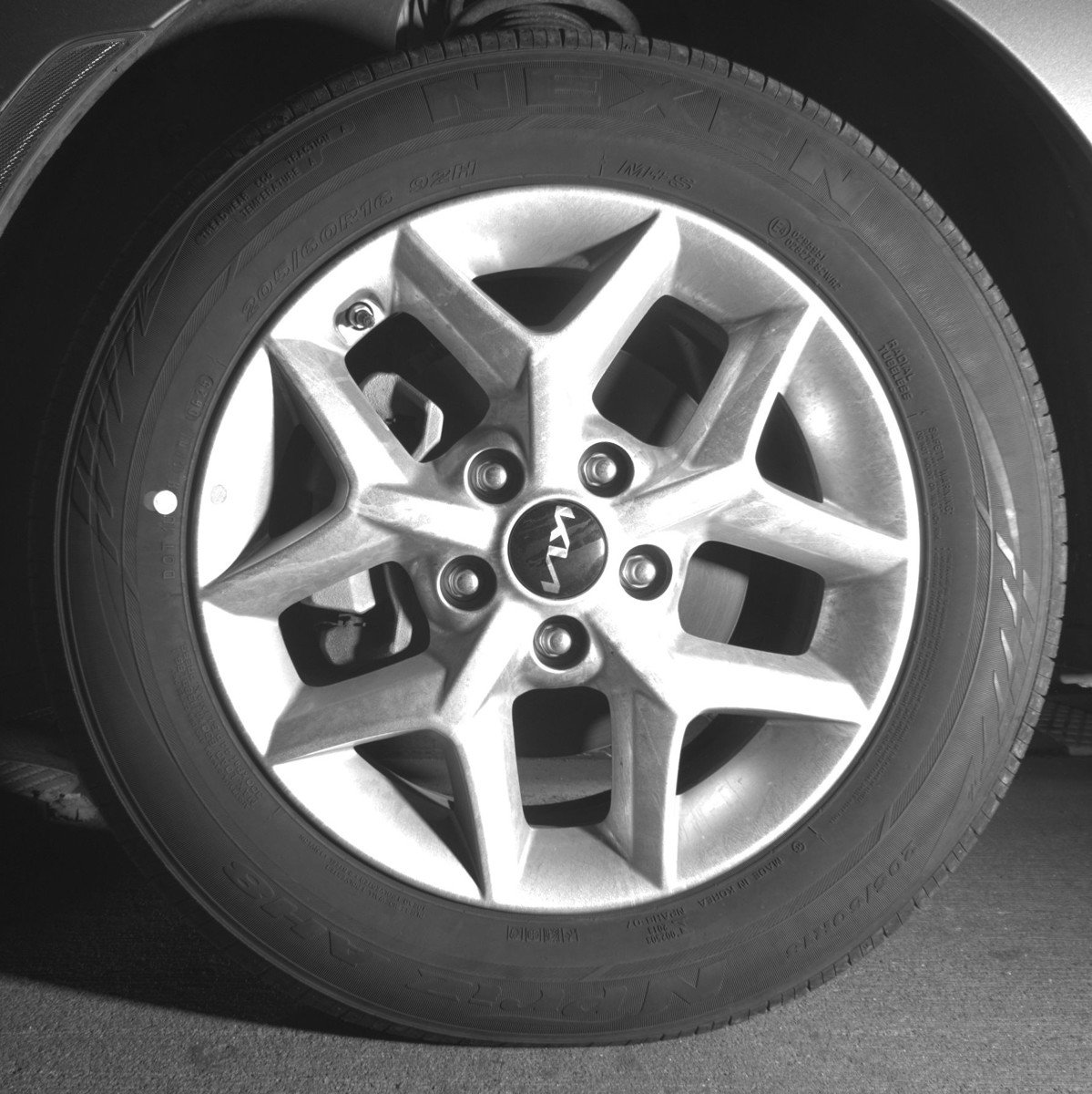 Used 2025 Kia Soul LX w/ LX Technology Package image 12