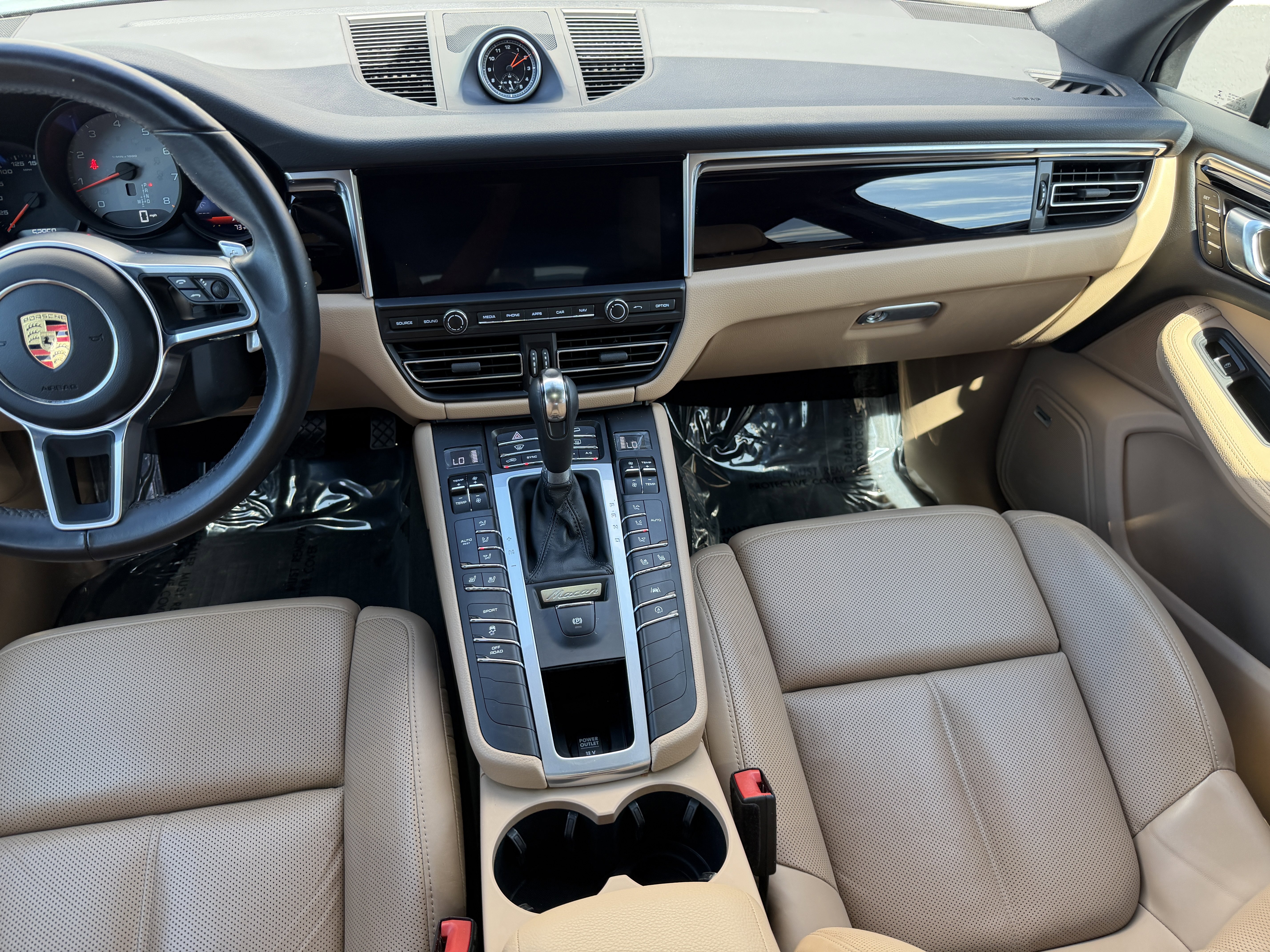 Certified 2021 Porsche Macan S image 18