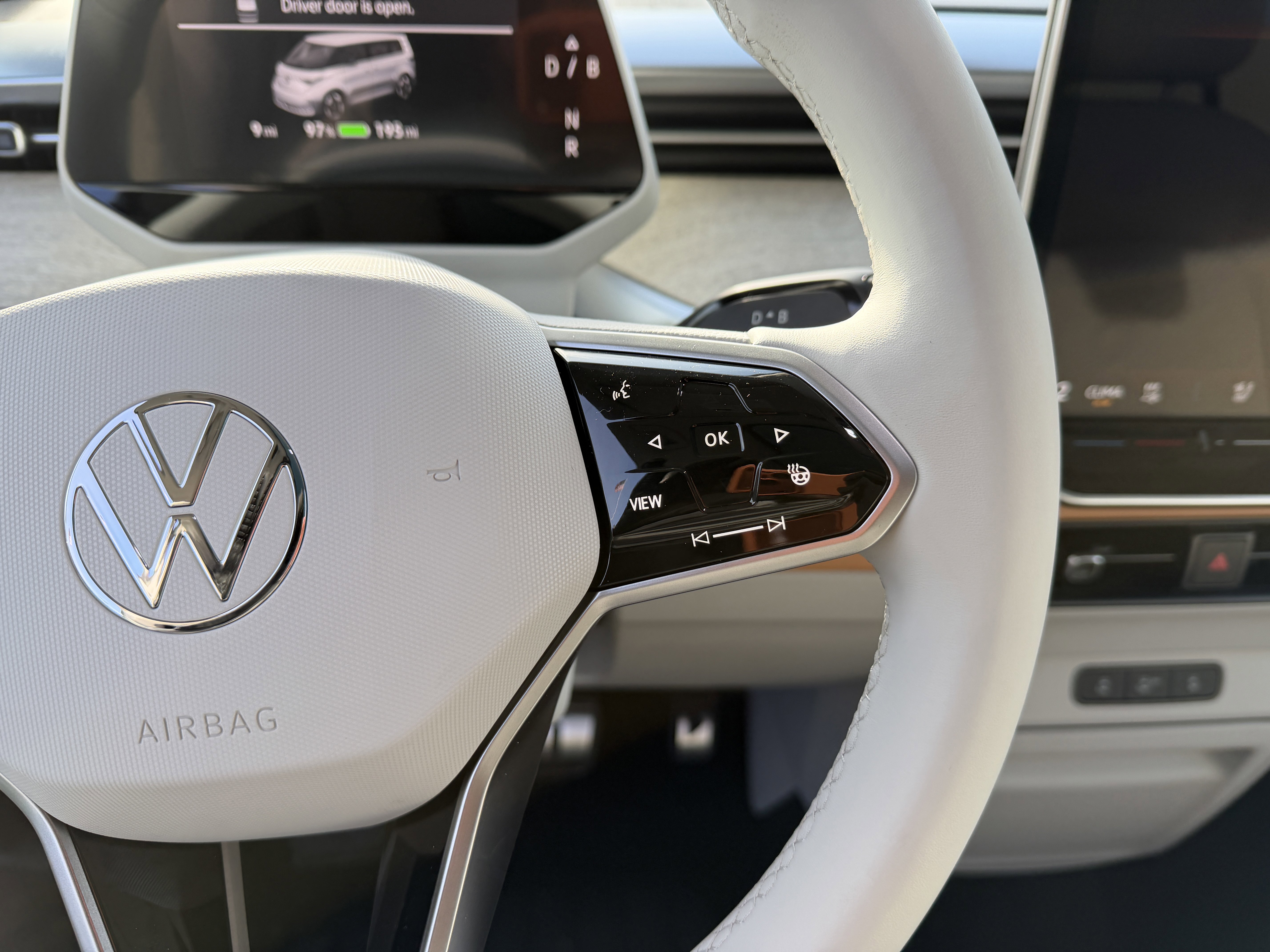 New 2025 Volkswagen ID. Buzz Pro S Plus image 17