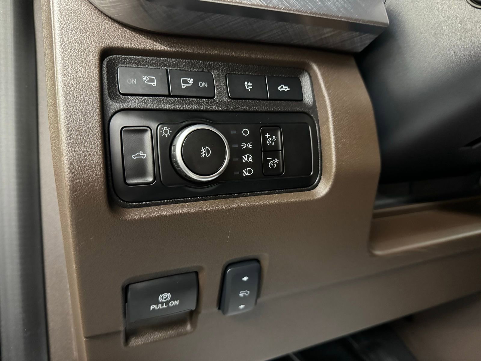 Used 2024 Ford F250 King Ranch w/ Tremor Off-Road Package image 24