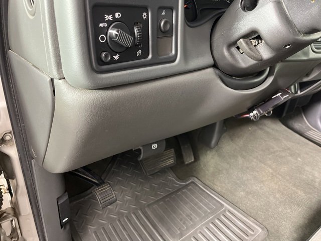 Used 2006 Chevrolet Silverado 1500 LT w/ Light Duty Power Package image 25