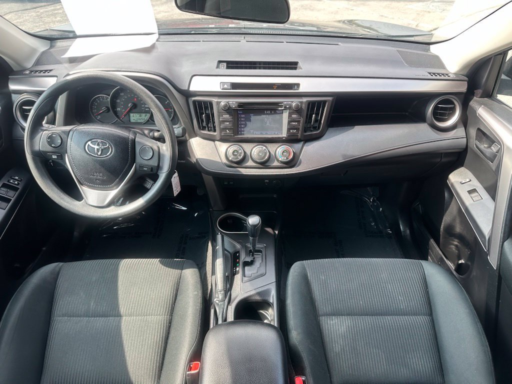 Used 2016 Toyota RAV4 LE AWD/4WD image 23