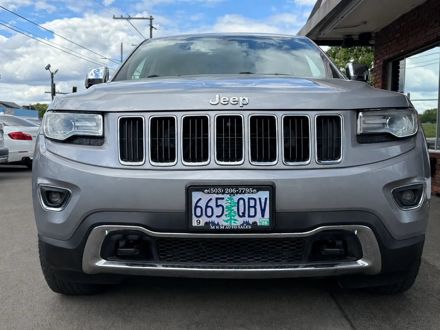 Used 2014 Jeep Grand Cherokee Limited w/ Luxury Group II AWD/4WD image 8