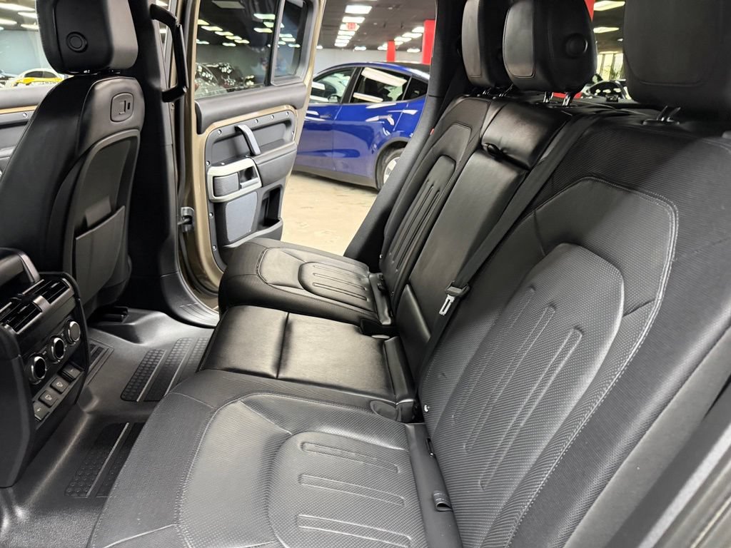 Used 2022 Land Rover Defender 110 X-Dynamic HSE AWD/4WD image 38
