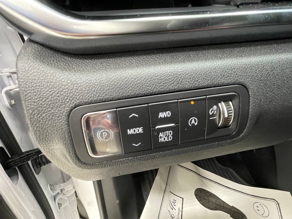 New 2026 GMC Terrain Elevation w/ Elevation Premium Package AWD/4WD image 17