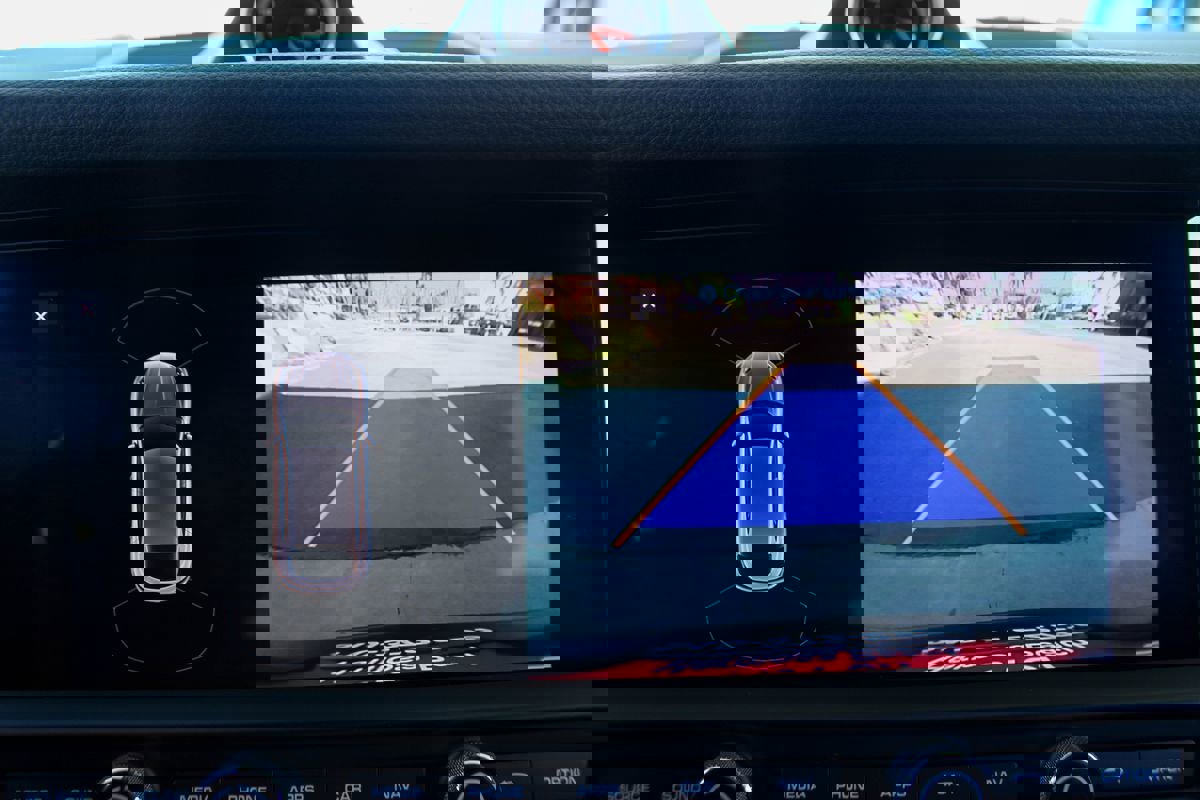 Used 2020 Porsche Macan image 35