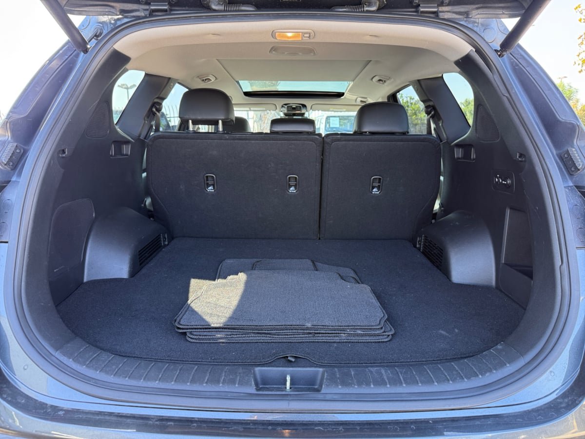 Used 2023 Hyundai Santa Fe SEL w/ Premium Package AWD/4WD image 19